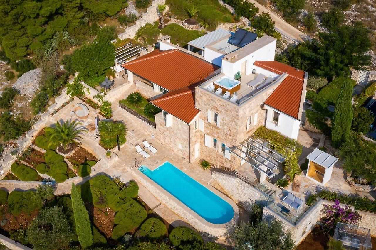 Hus i , Split-Dalmatia County 12618367