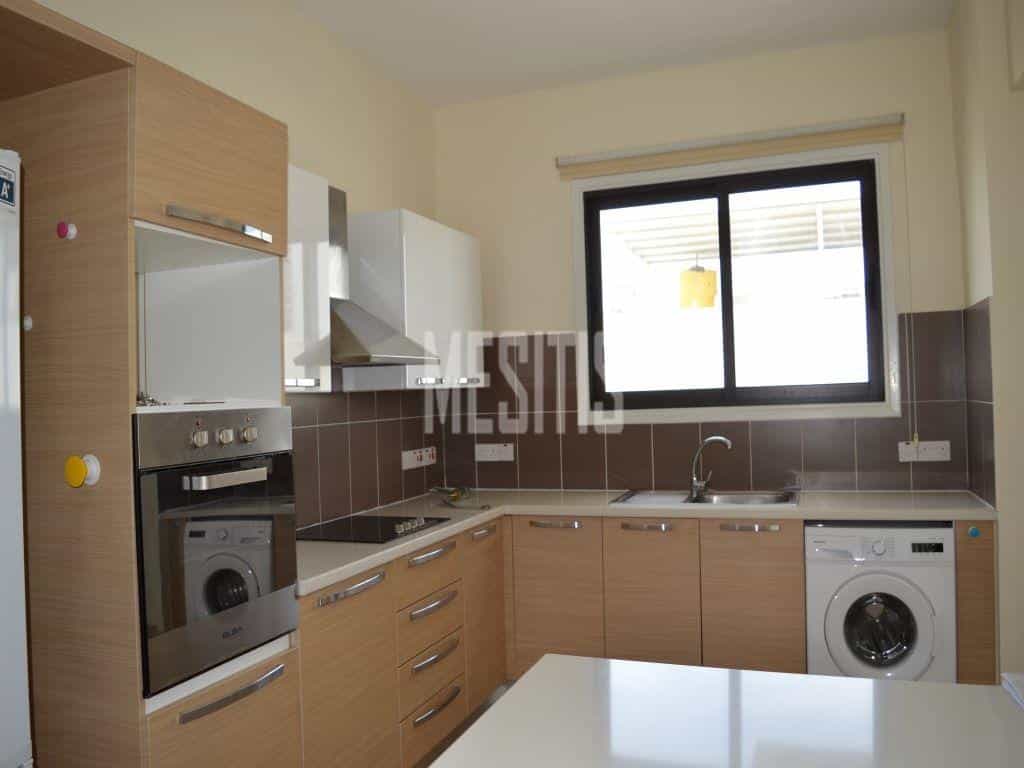 Condominium in Nicosia, Lefkosia 12618623