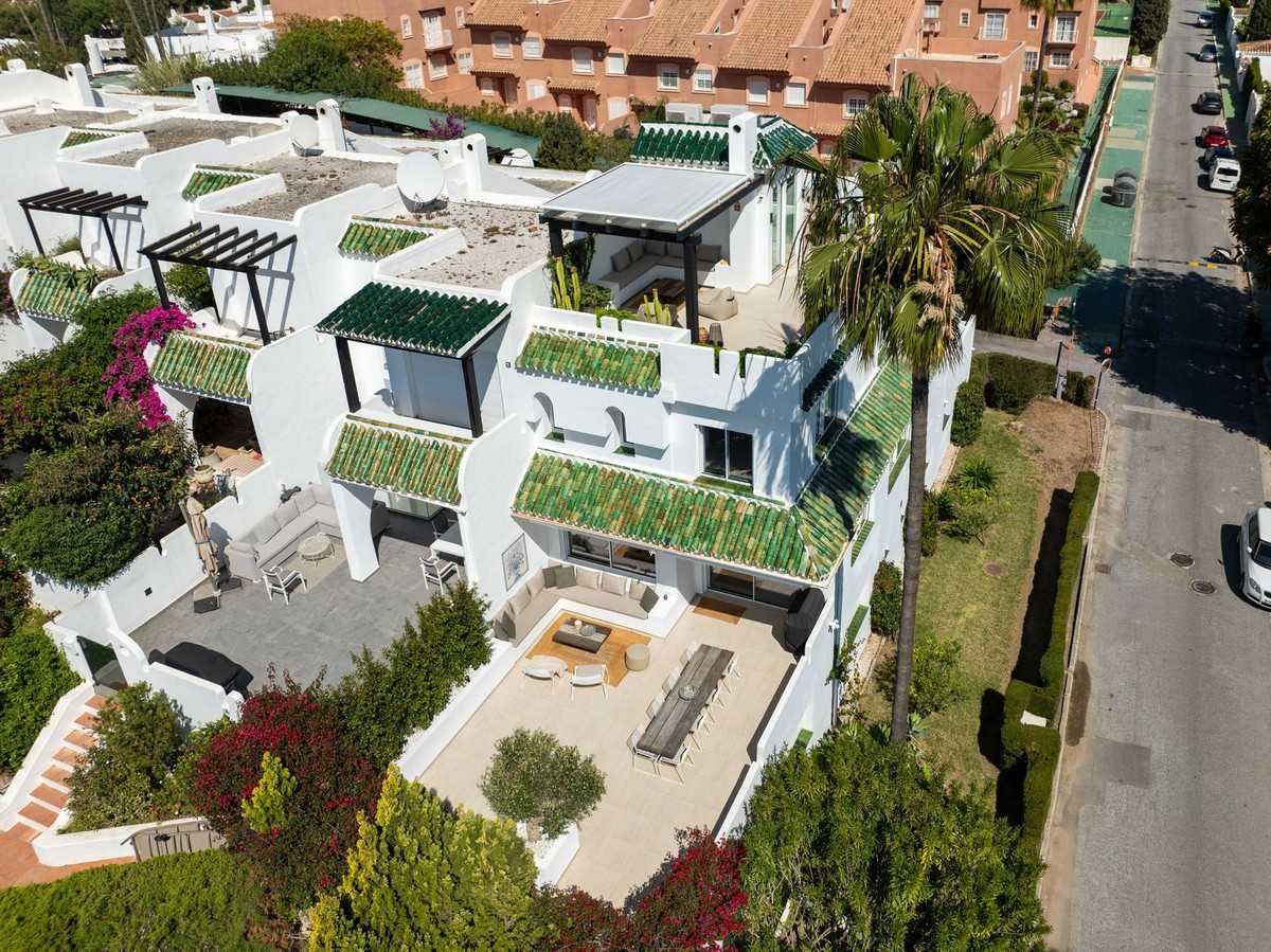 Meerdere huizen in Marbella, Andalusië 12621181