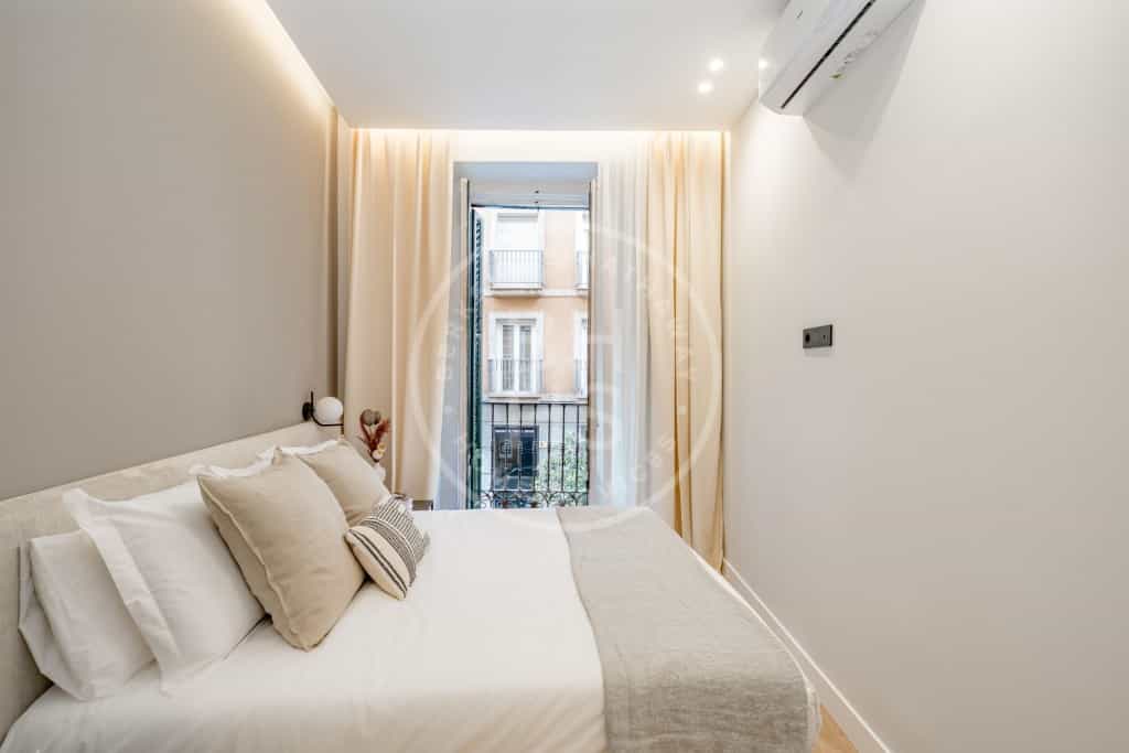Condominium in Madrid, Madrid 12622400