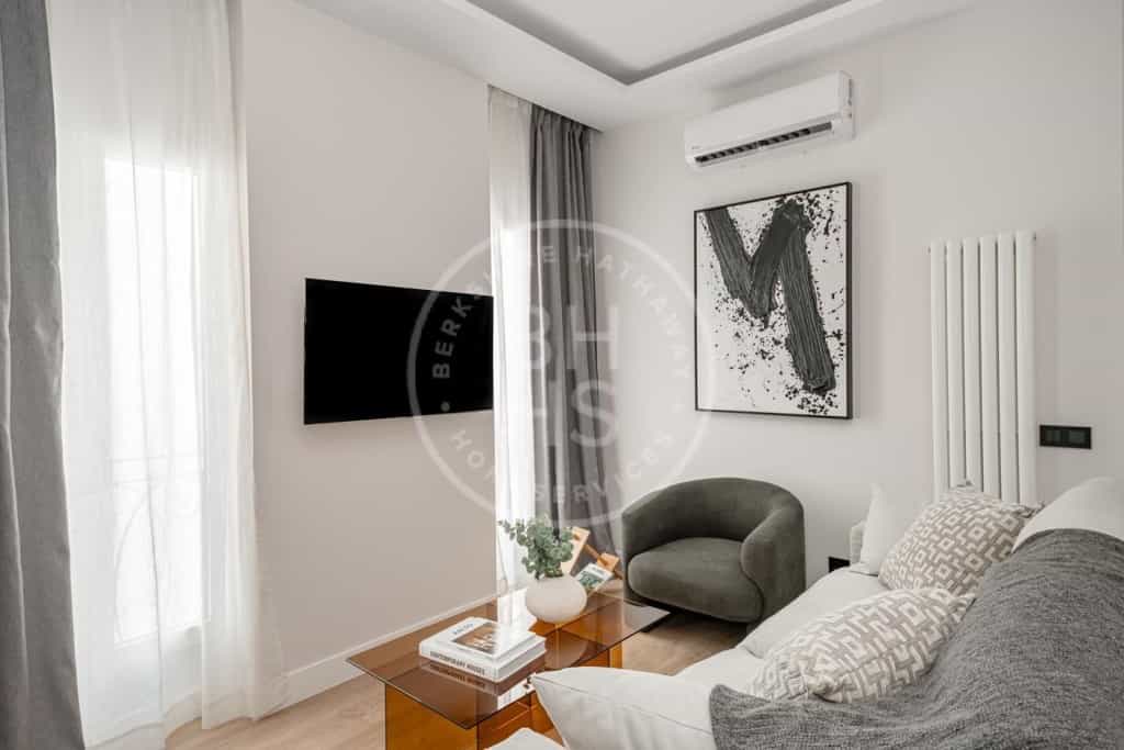 Квартира в Мадрид, Мадрид 12622420