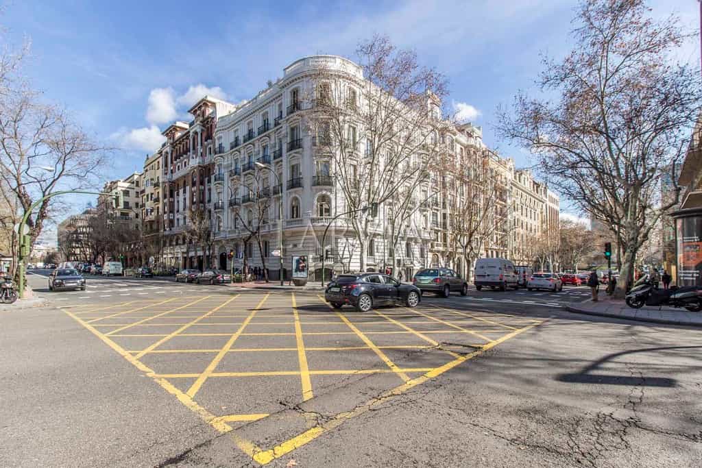 Condominium dans Madrid, Madrid 12622435