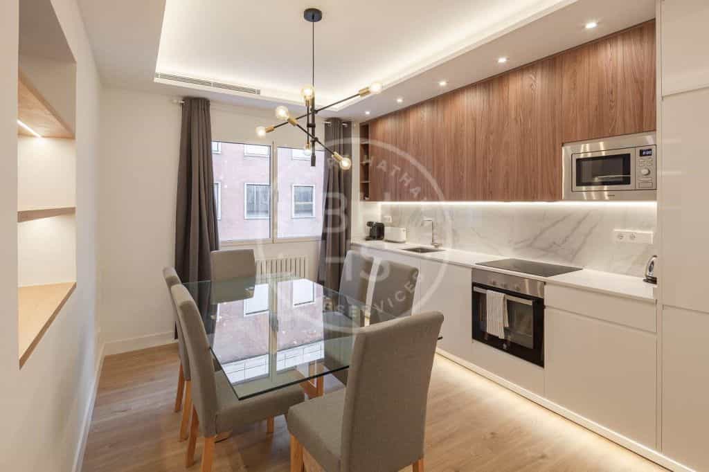 Condominium in Madrid, Madrid 12622441