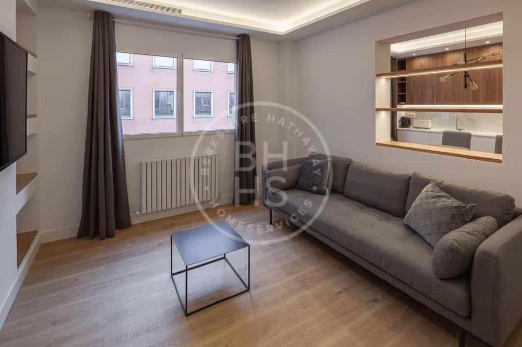 Condominium in Madrid, Madrid 12622441