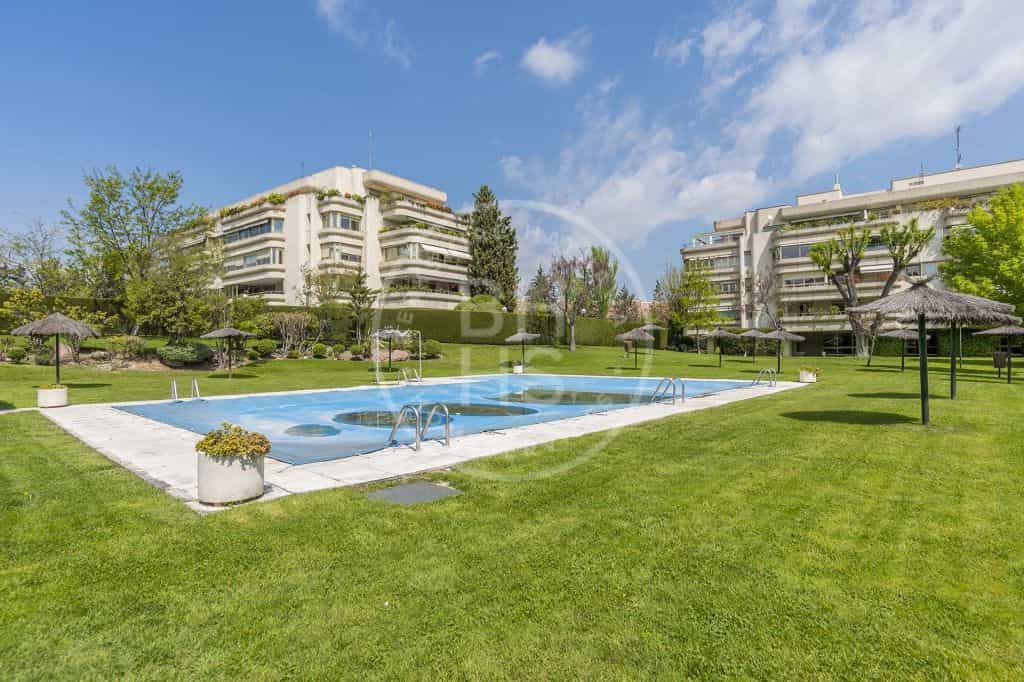 Condominium in Alcobendas, Community of Madrid 12622694