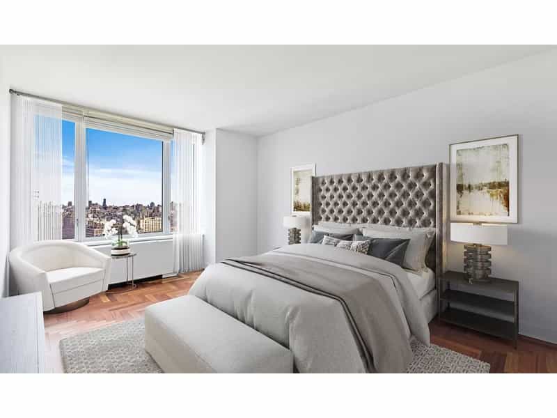 Condominium in New York, New York 12622789