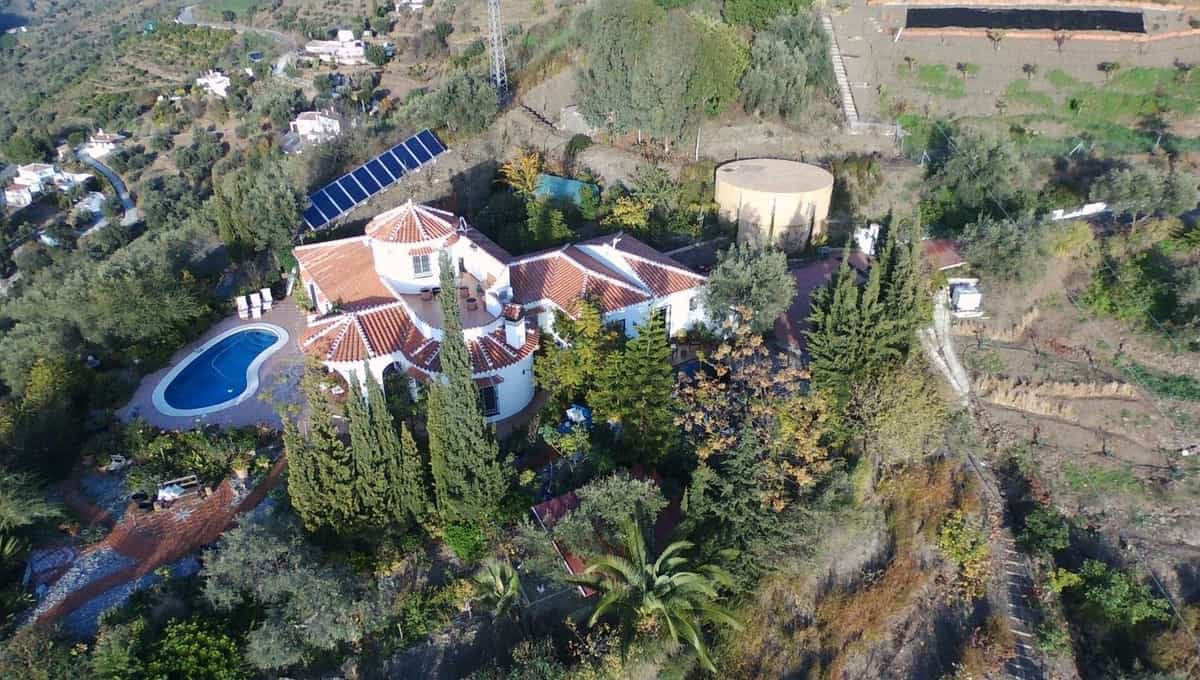 Casa nel Sayalonga, Andalusia 12624056