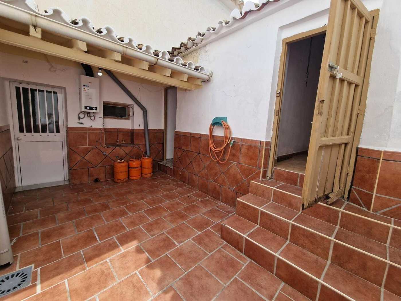 σπίτι σε Alcaucín, Andalucía 12625006