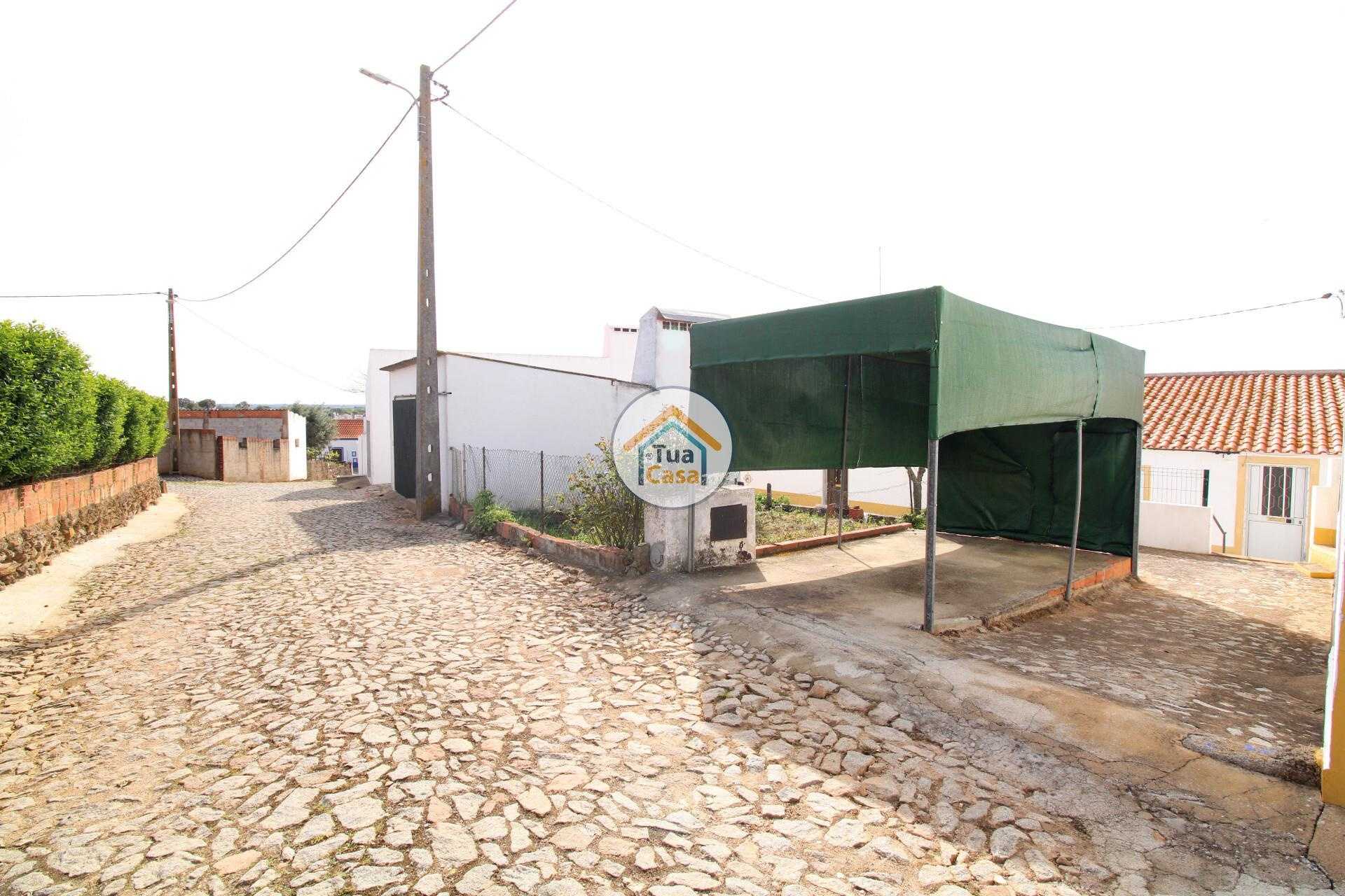 rumah dalam Redondo, Évora District 12625208