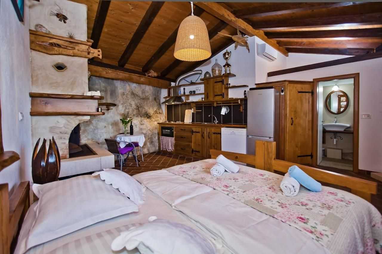 بيت في Hvar, Split-Dalmatia County 12626091
