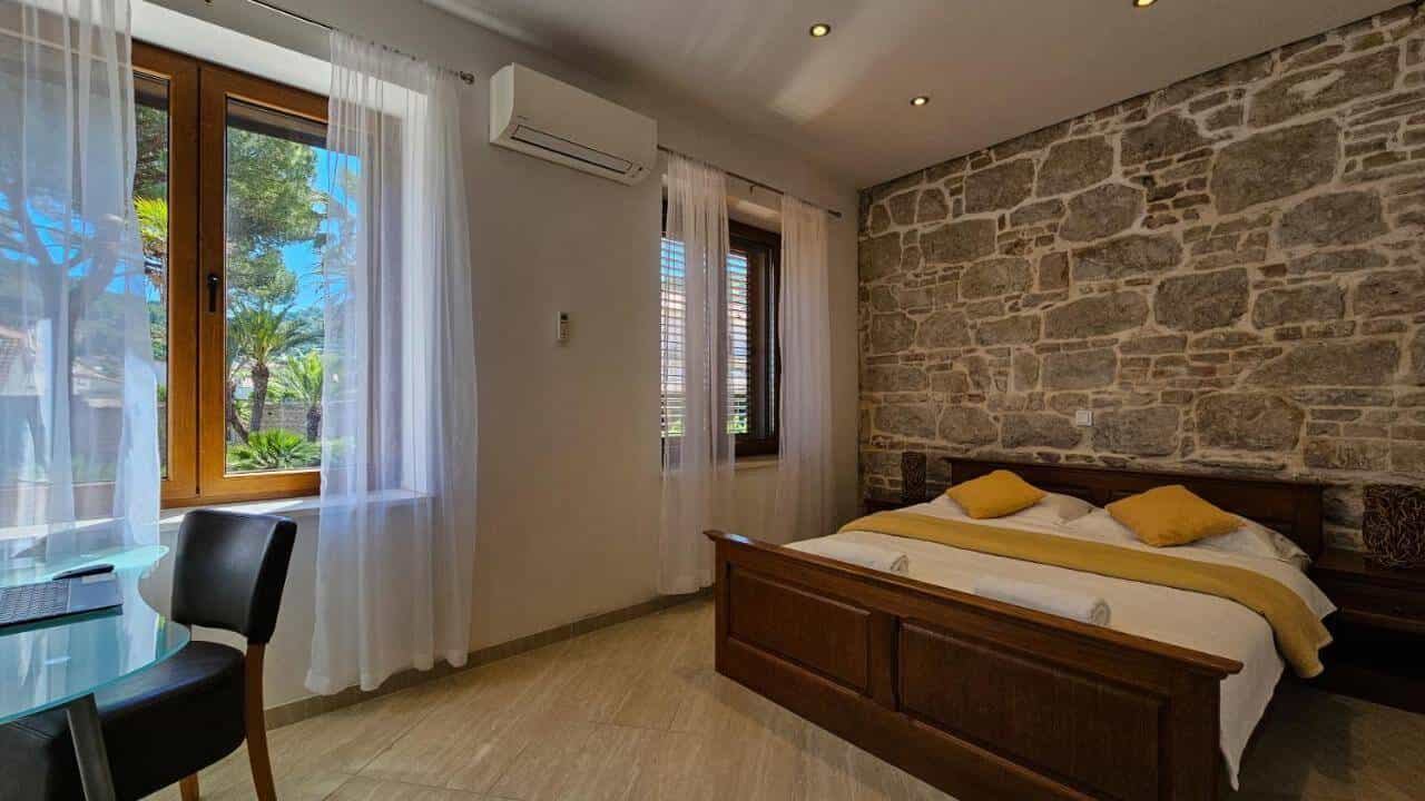 Hus i , Split-Dalmatia County 12626093