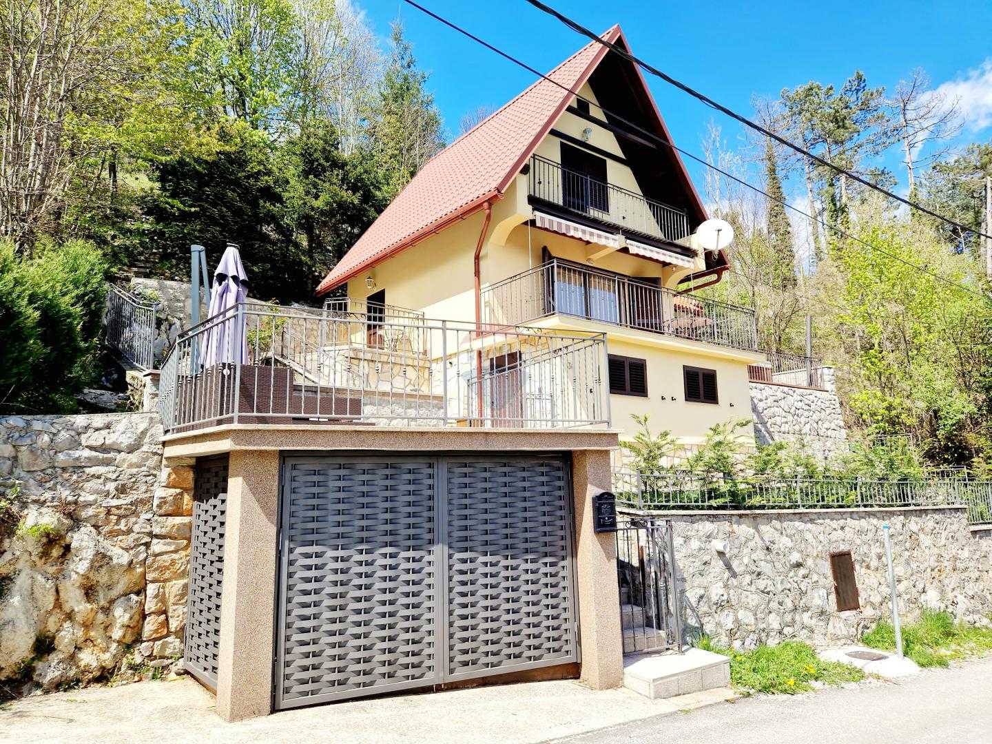 Huis in Fuzine, Primorsko-Goranska Zupanija 12628345