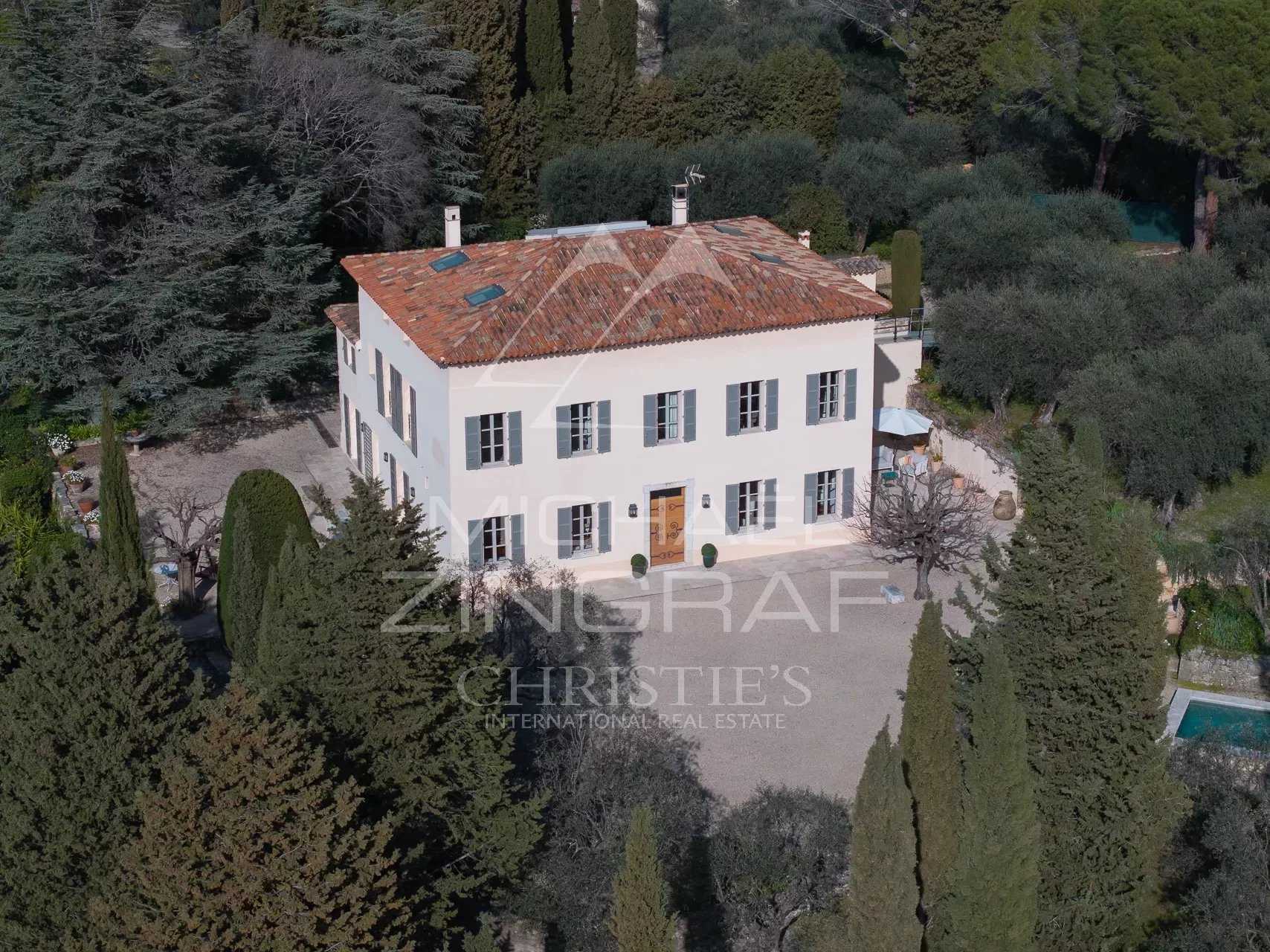 Huis in Saint-Jacques, Provence-Alpes-Cote d'Azur 12628476