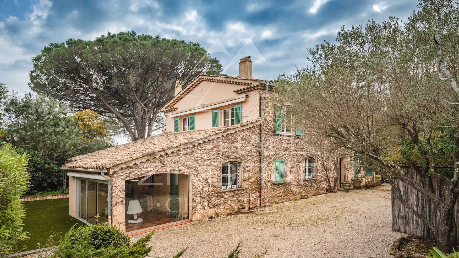 Dom w Saint Tropez, Prowansja-Alpy-Lazurowe Wybrzeże 12628483