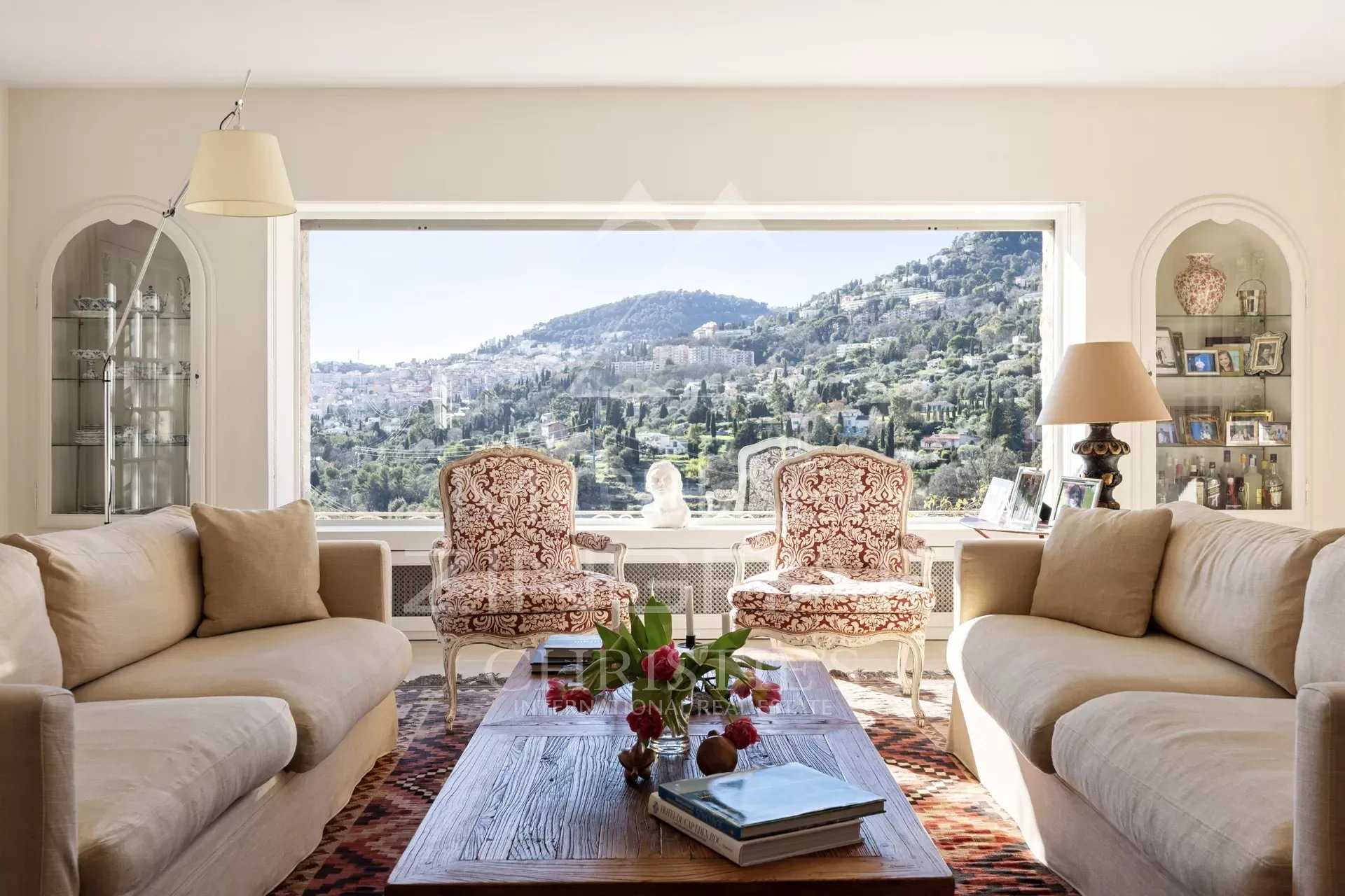 Rumah di Rumput, Provence-Alpes-Cote d'Azur 12628492