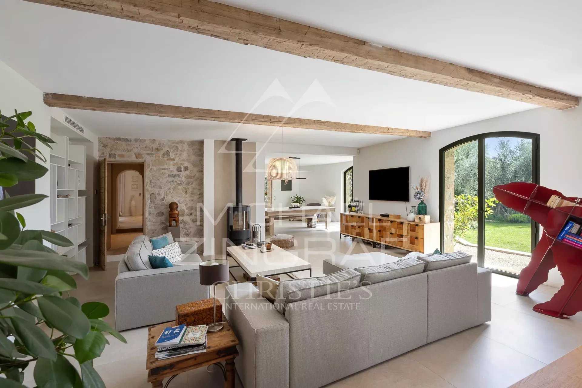 Hus i Opio, Provence-Alpes-Cote d'Azur 12628500