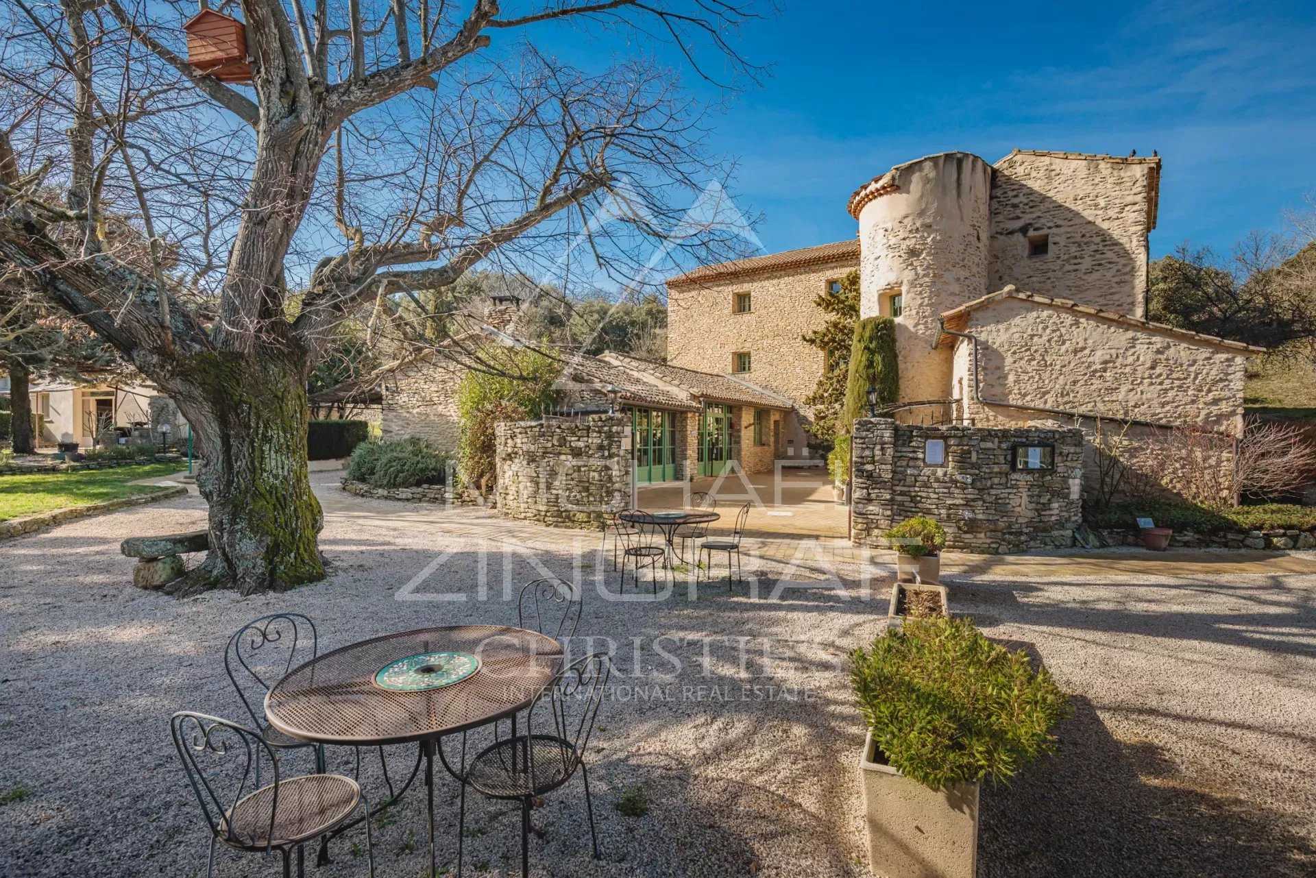 loger dans La Roque sur Pernes, Provence-Alpes-Côte d'Azur 12628530
