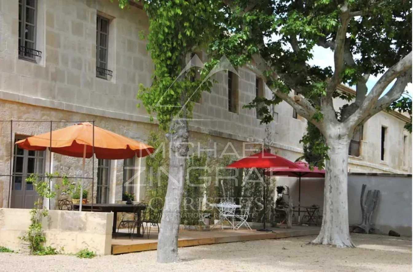 Casa nel Fontvieille, Provence-Alpes-Cote d'Azur 12628531