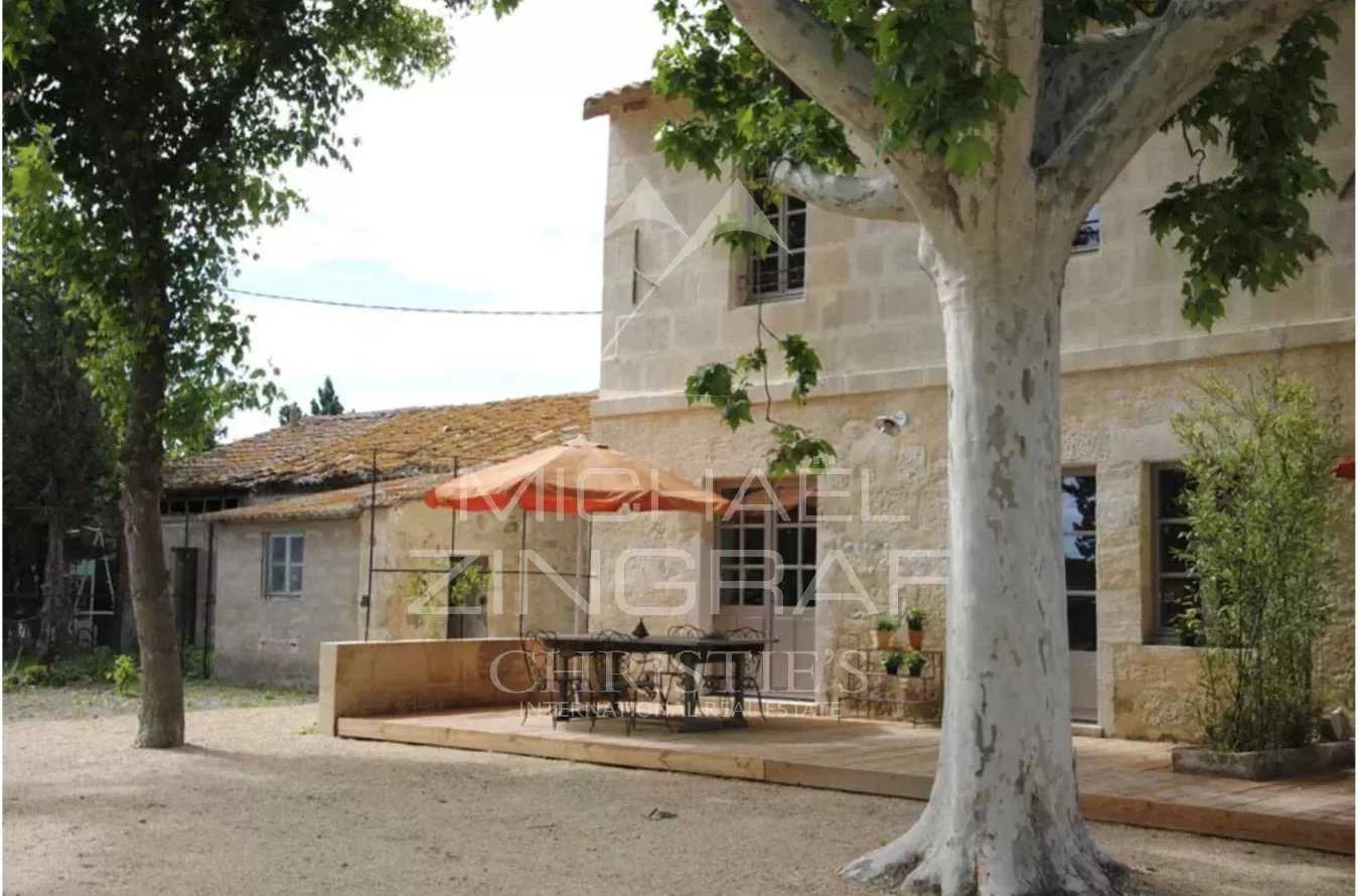 Casa nel Arles, Bouches-du-Rhône 12628531