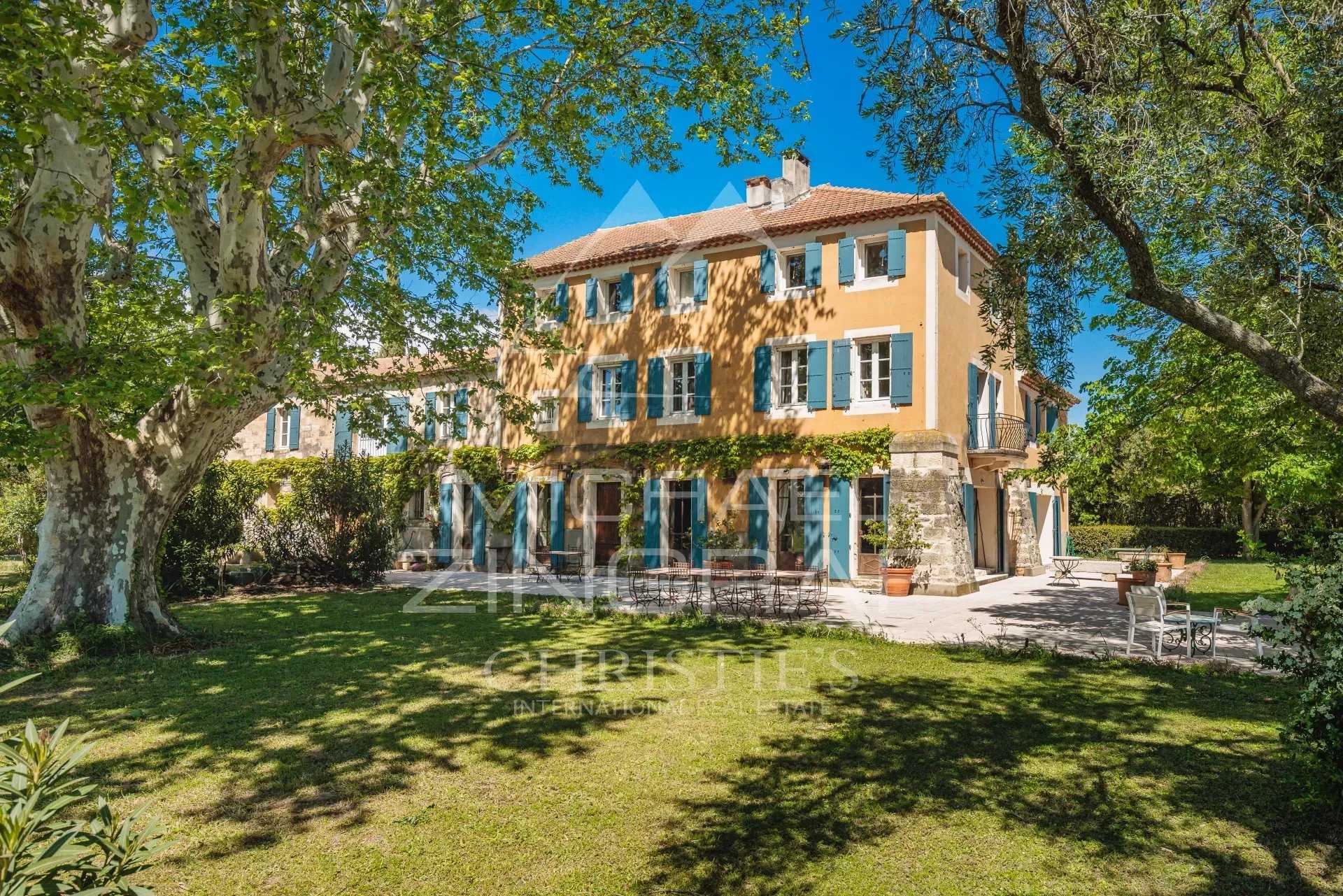 Hus i Avignon, Provence-Alpes-Cote d'Azur 12628535
