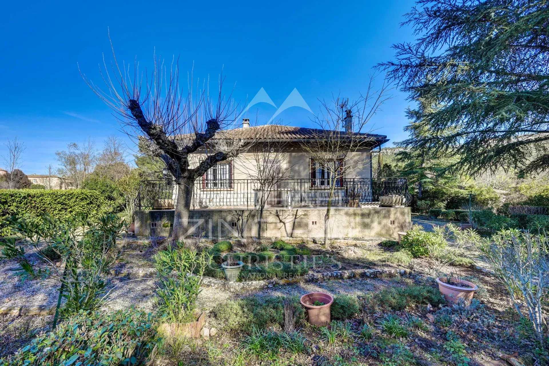 Huis in Beaurecueil, Provence-Alpes-Côte d'Azur 12628573