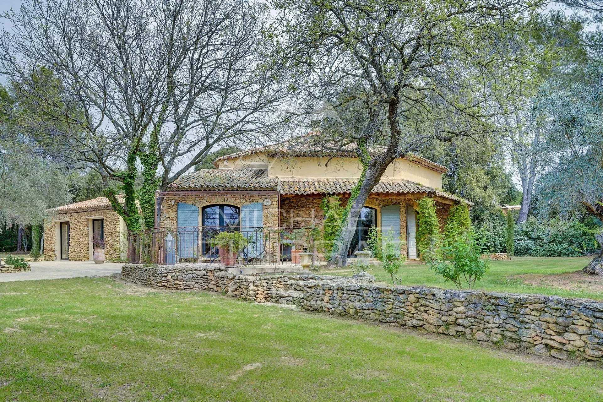 Hus i Rognes, Provence-Alpes-Cote d'Azur 12628576