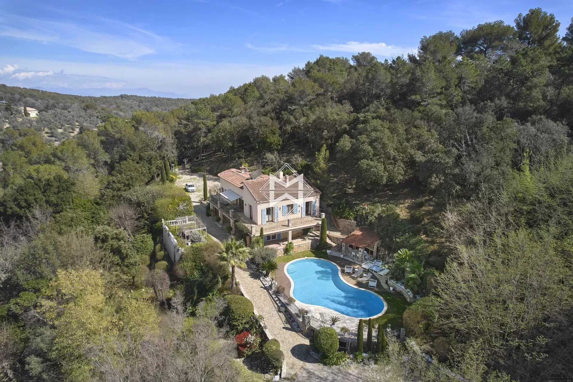 Rumah di Valbonne, Provence-Alpes-Cote d'Azur 12628587