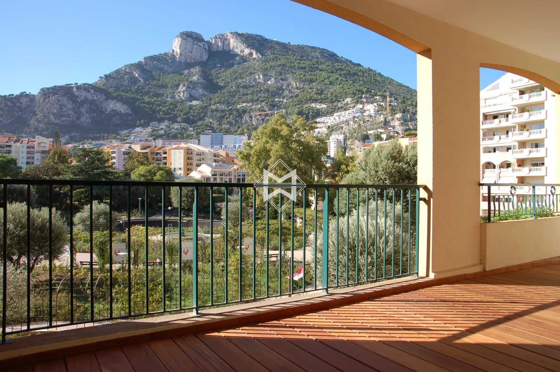 Condominium in Saint-Antoine, Provence-Alpes-Cote d'Azur 12628650