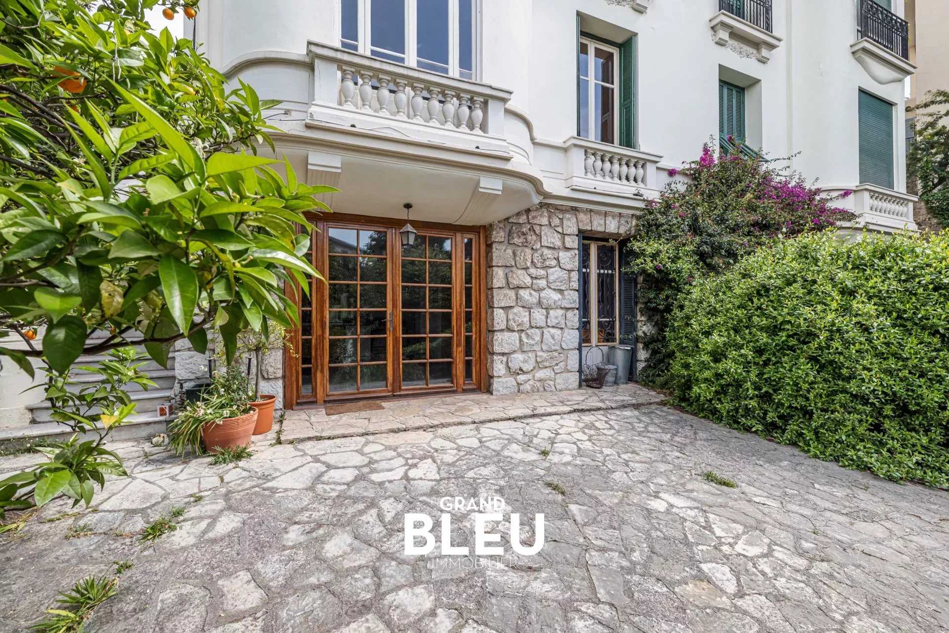Múltiples Casas en Nice, Provence-Alpes-Cote d'Azur 12628664