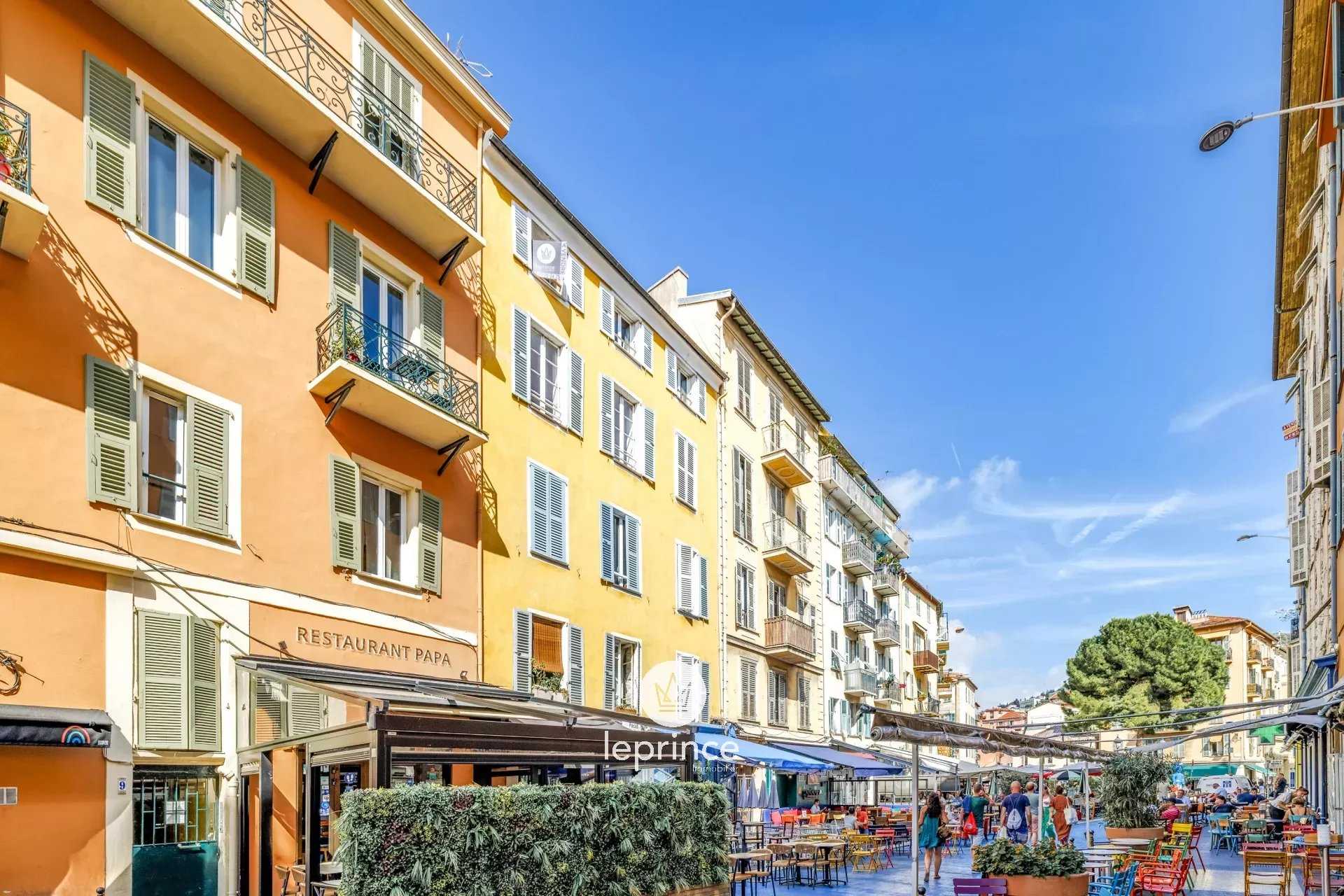 Condominio en Nice, Alpes-Maritimes 12628750