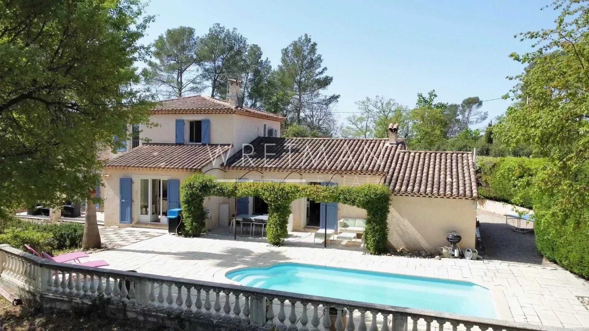 Hus i Fayence, Provence-Alpes-Cote d'Azur 12628785