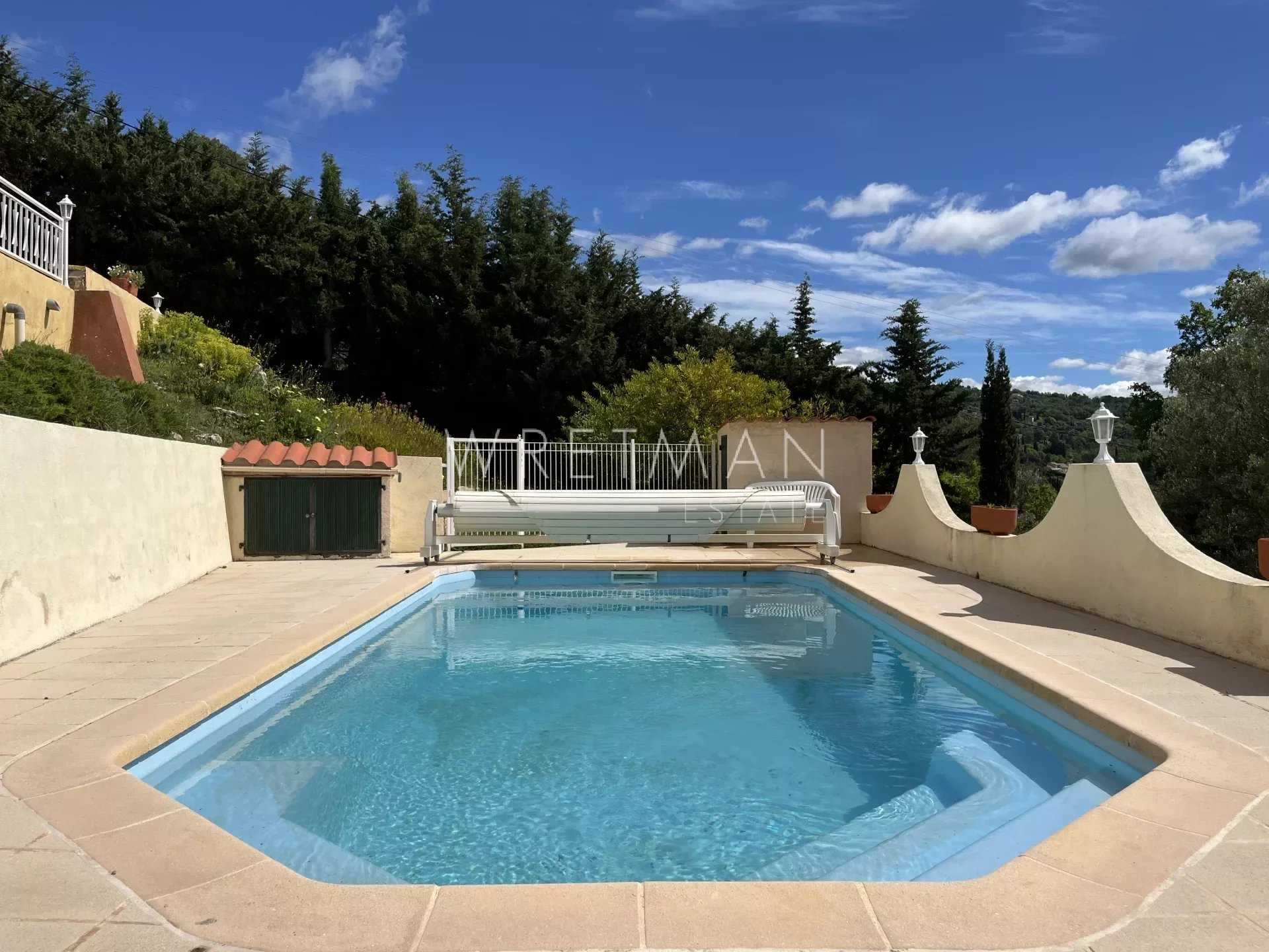 Hus i Fayence, Provence-Alpes-Cote d'Azur 12628798