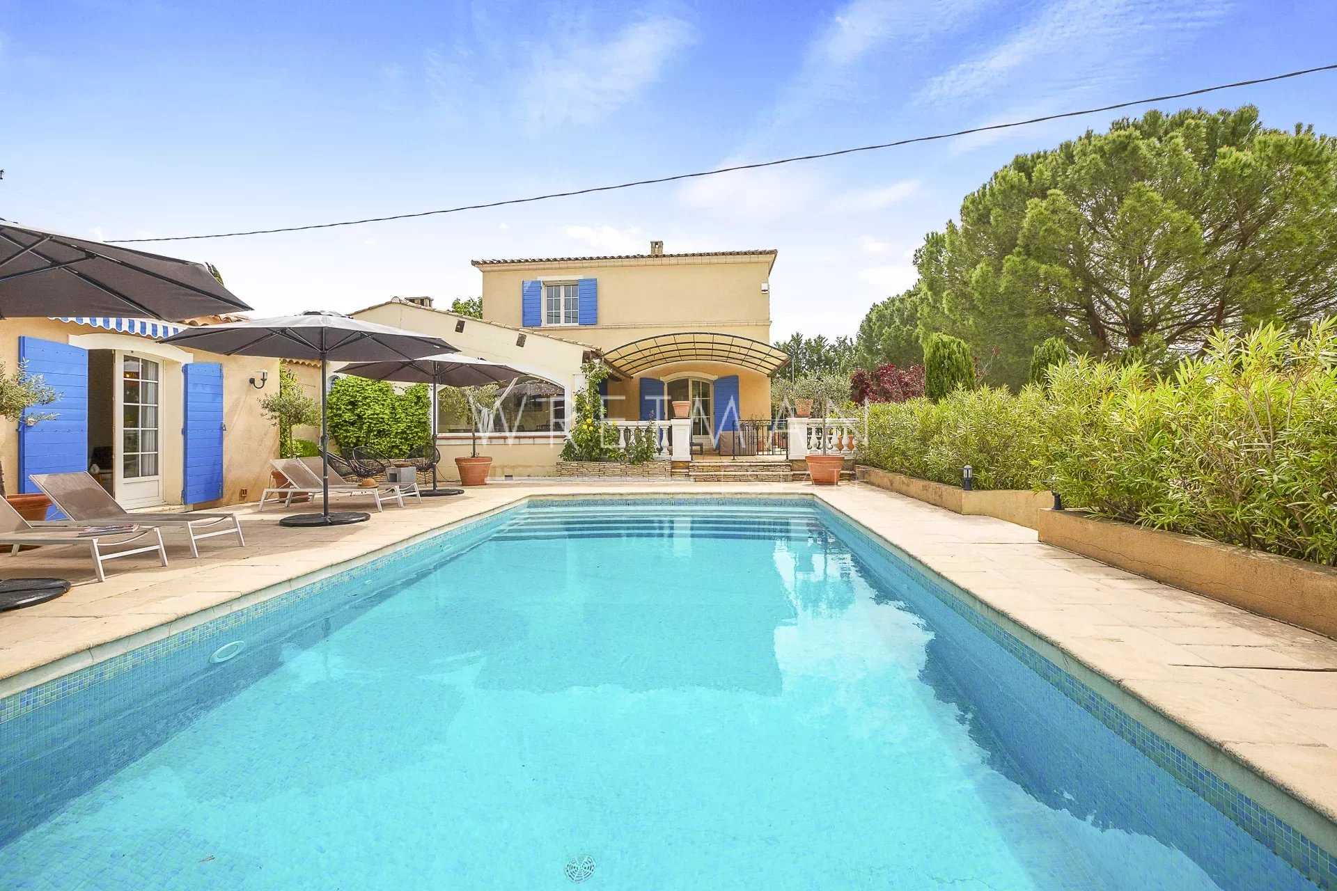 σπίτι σε Draguignan, Provence-Alpes-Cote d'Azur 12628802
