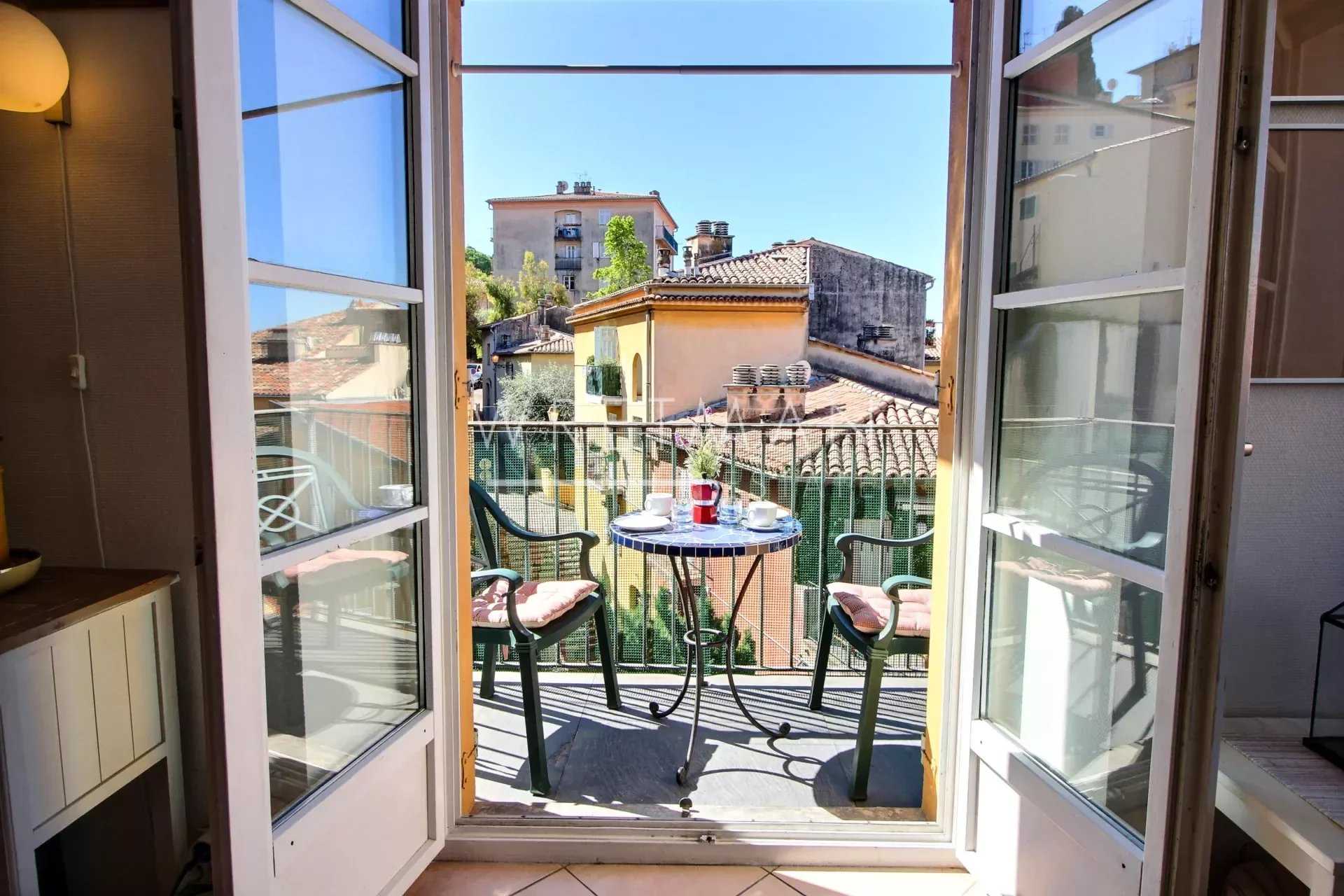 Residential in Nice, Alpes-Maritimes 12628839
