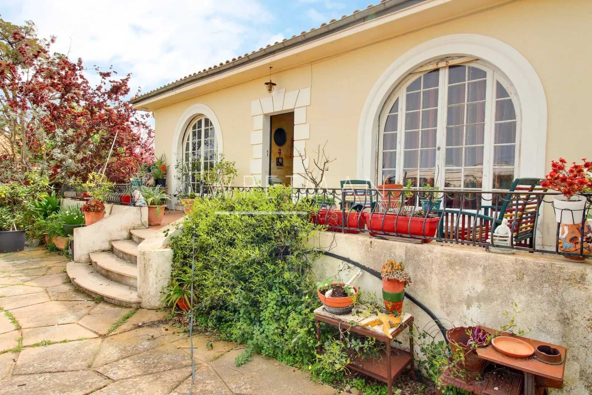 σπίτι σε Sainte-Helene, Provence-Alpes-Cote d'Azur 12628851