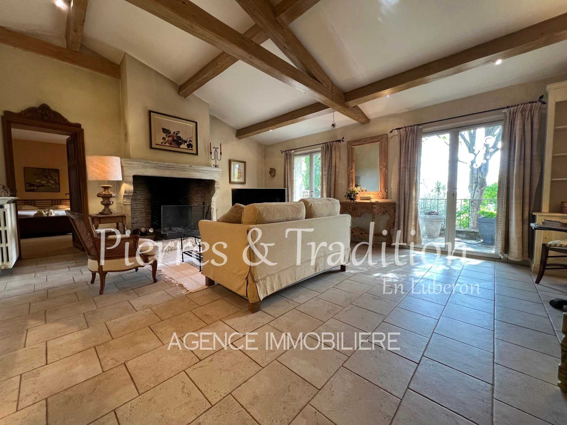 Rumah di Simiane-la-Rotonde, Provence-Alpes-Cote d'Azur 12628879
