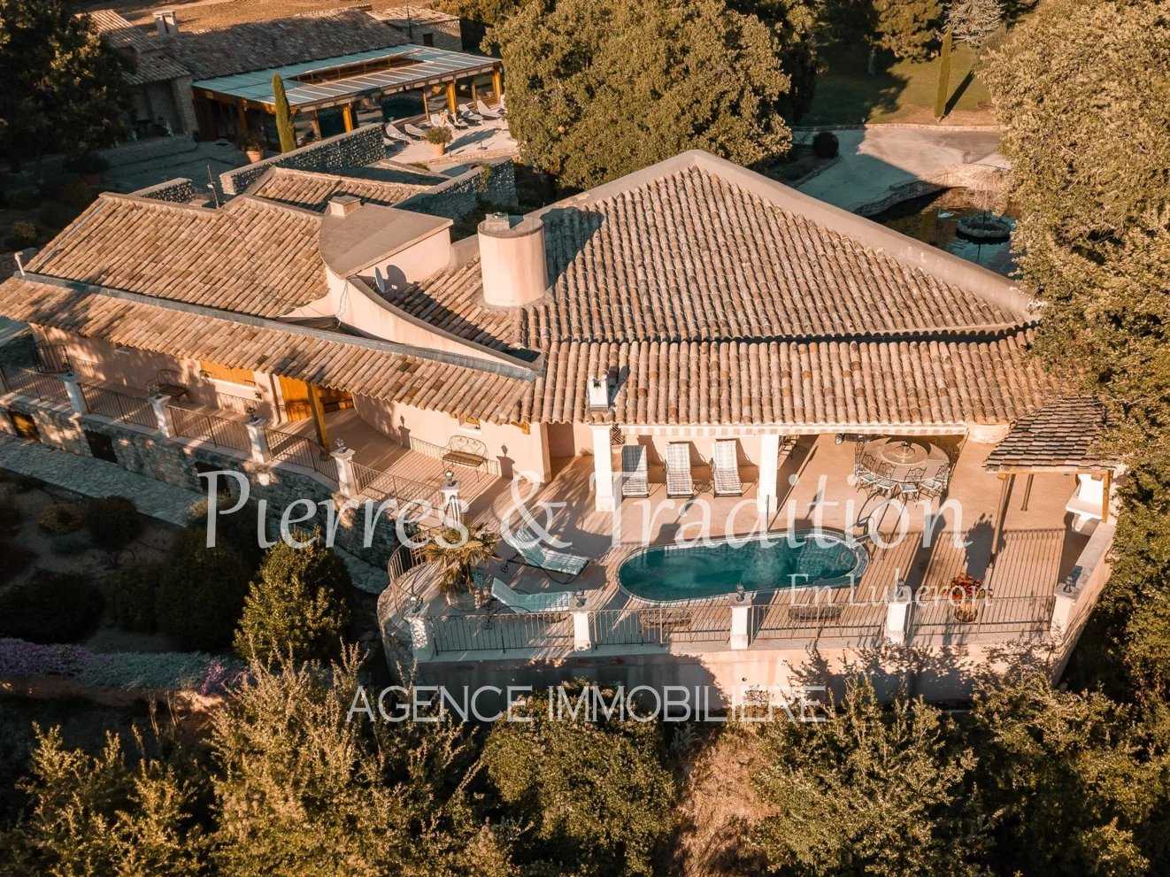 Huis in Caseneuve, Provence-Alpes-Côte d'Azur 12628882