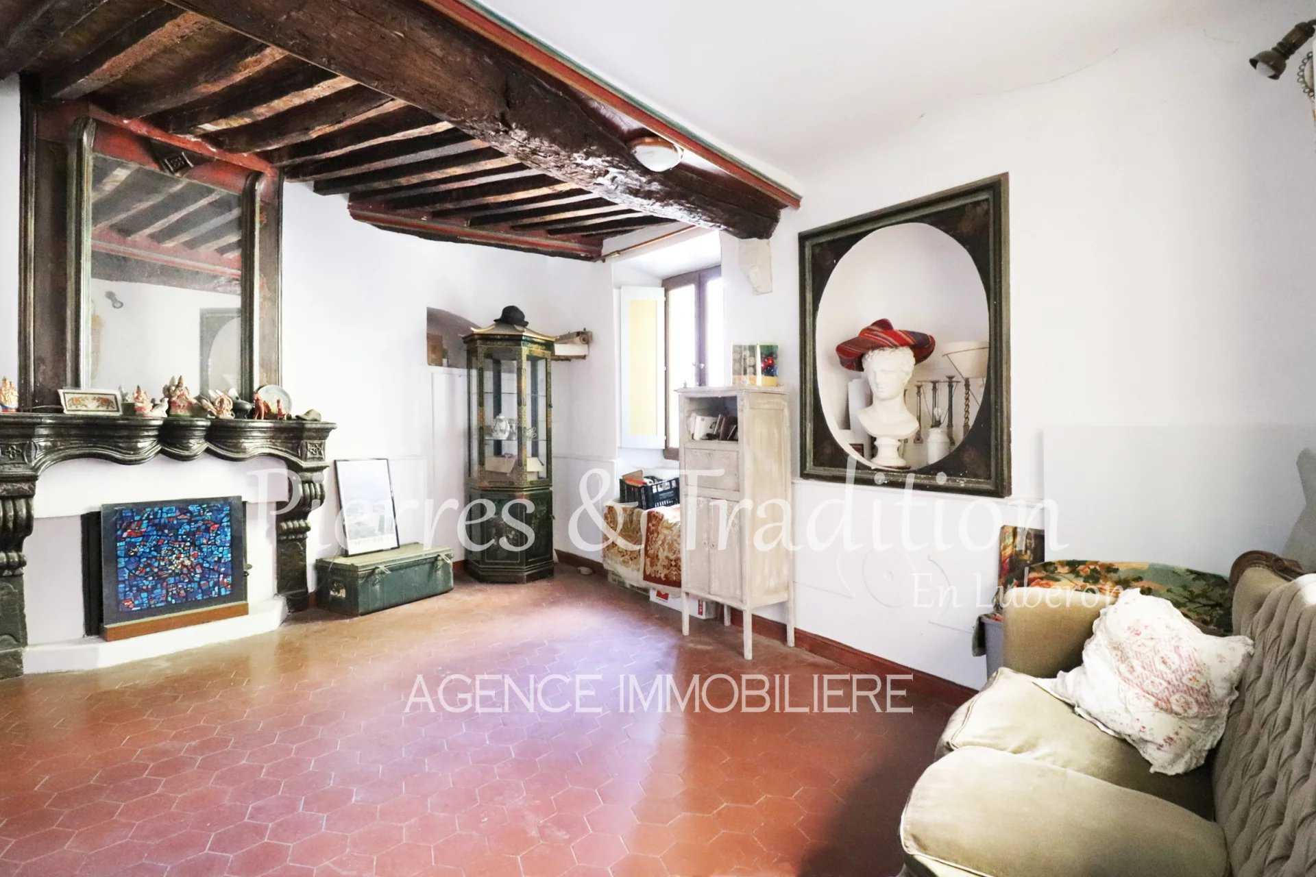 House in Bonnieux, Provence-Alpes-Cote d'Azur 12628891