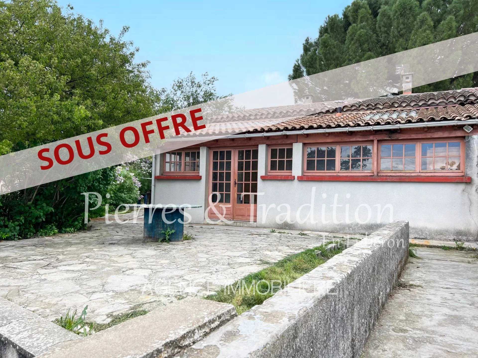 Rumah di Cereste, Provence-Alpes-Cote d'Azur 12628893