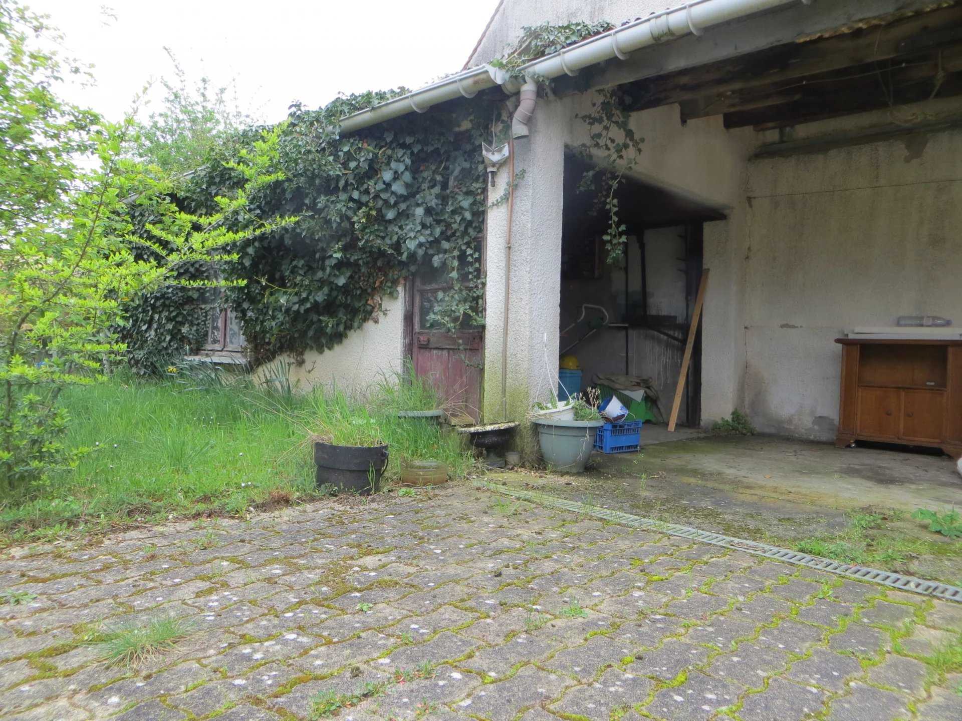 Haus im Le Mesnil-le-Roi, Ile-de-France 12628922