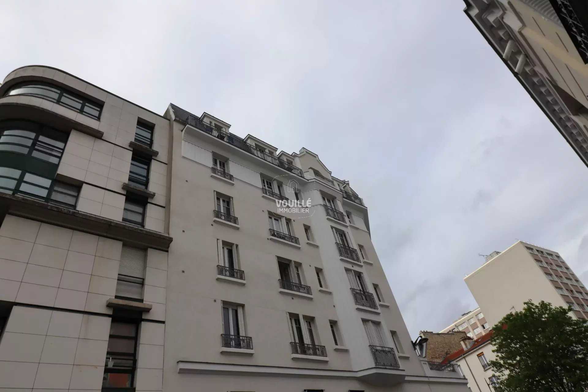Condominium in Malakoff, Ile-de-France 12629011