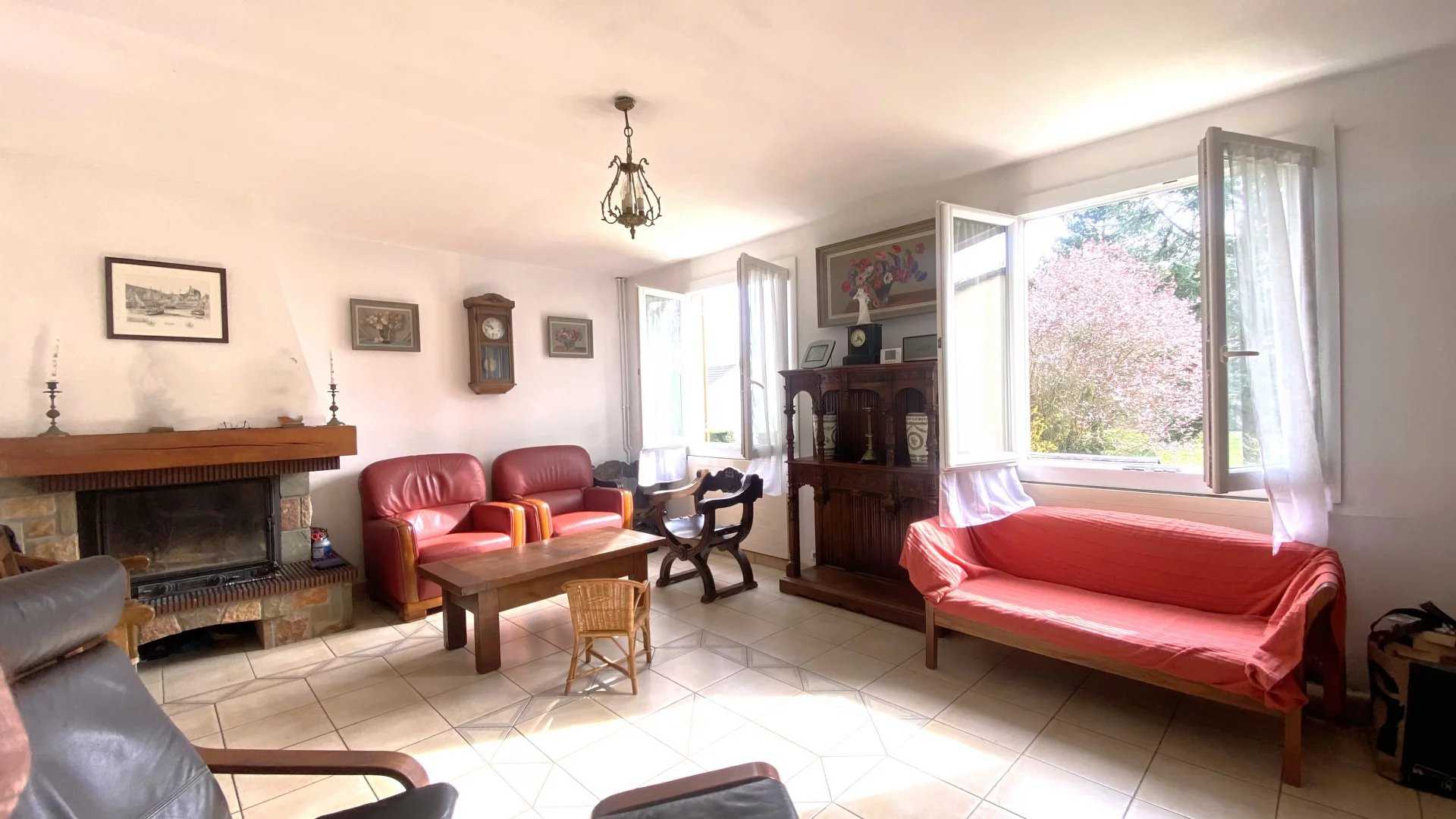 Huis in Bois-d'Arcy, Ile-de-France 12629023