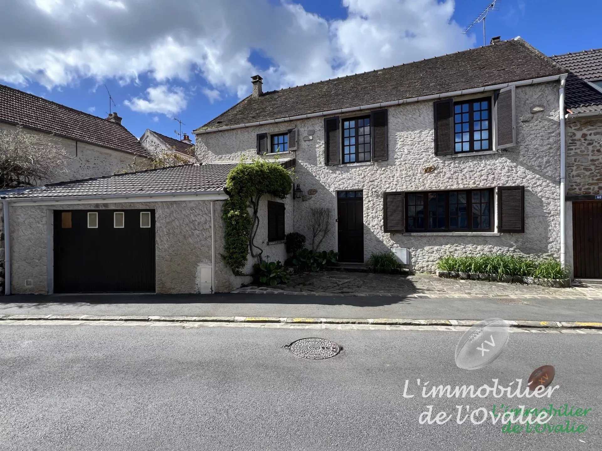 House in Marcoussis, Ile-de-France 12629060
