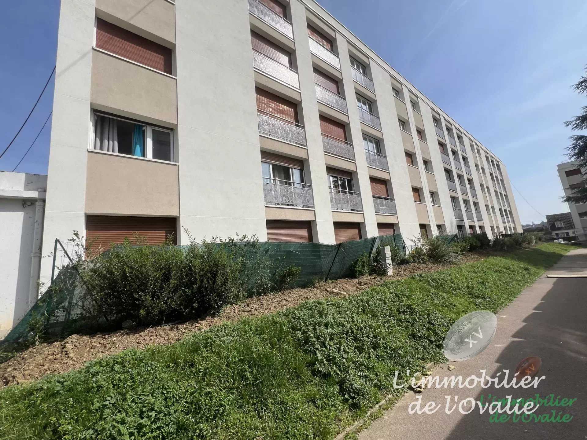 Condominium in Chilly-Mazarin, Ile-de-France 12629062