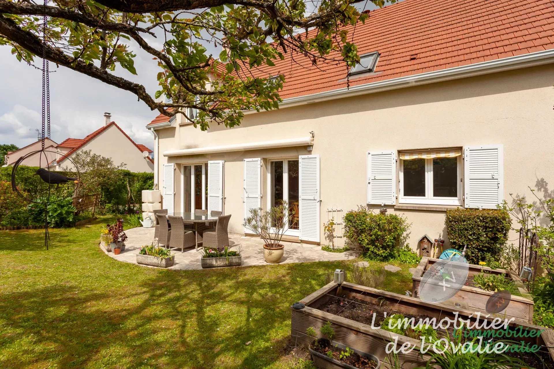 House in Marcoussis, Ile-de-France 12629067