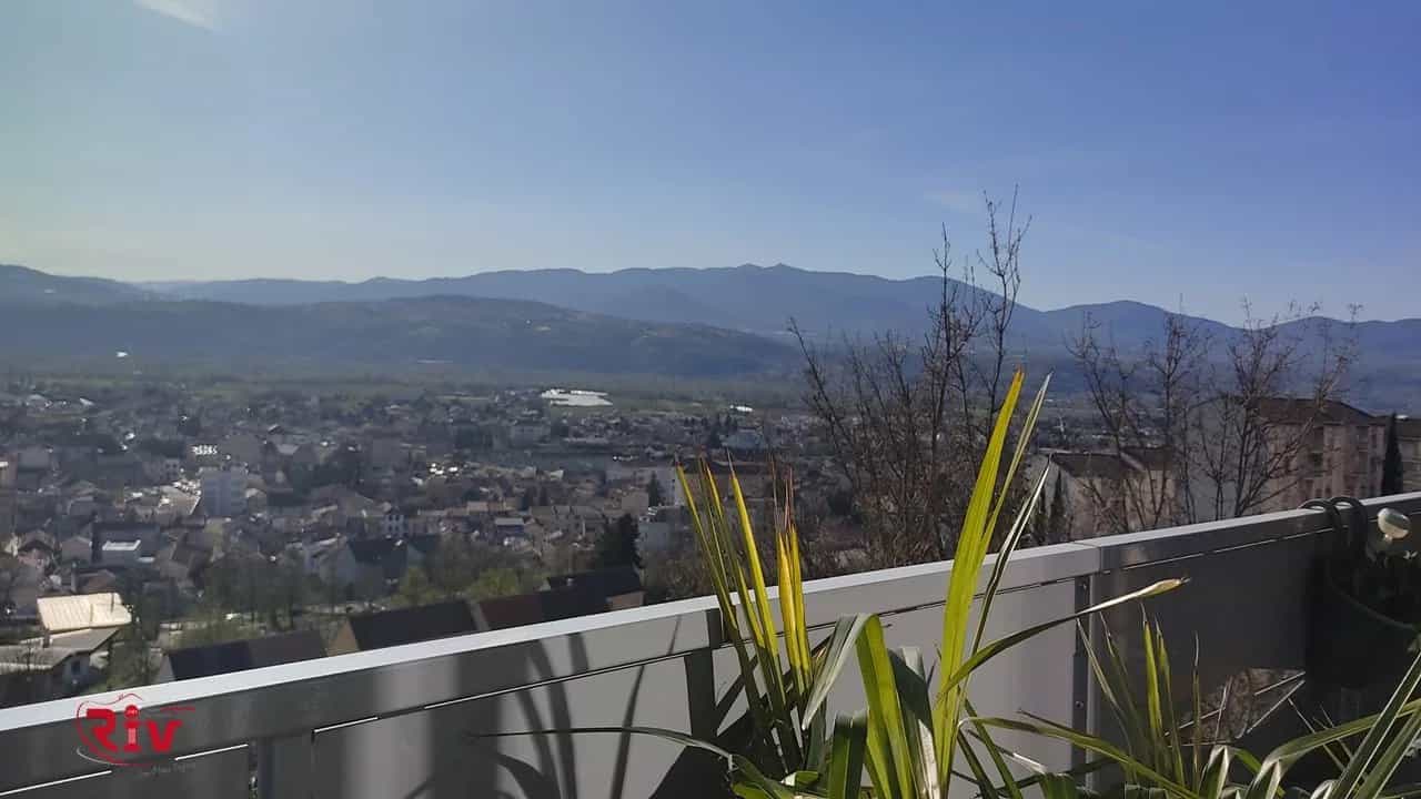 公寓 在 Le Peage-de-Roussillon, 奧弗涅-羅納-阿爾卑斯大區 12629074