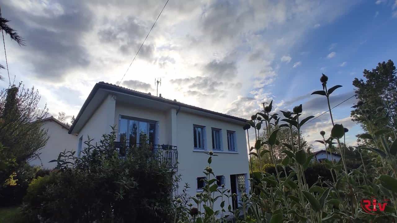 casa no Rossilhão, Auvérnia-Ródano-Alpes 12629090
