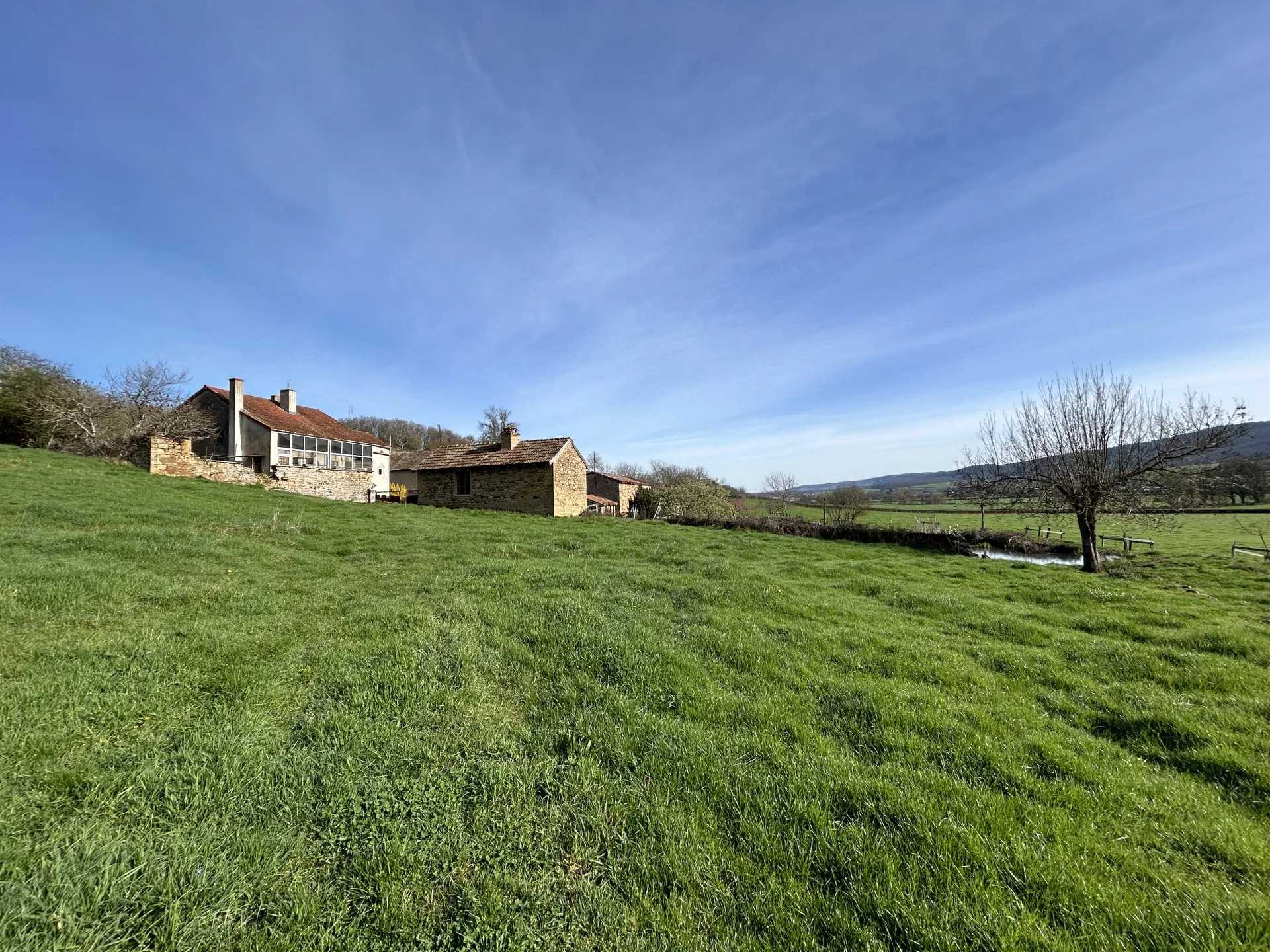 Hus i Macon, Bourgogne-Franche-Comte 12629098