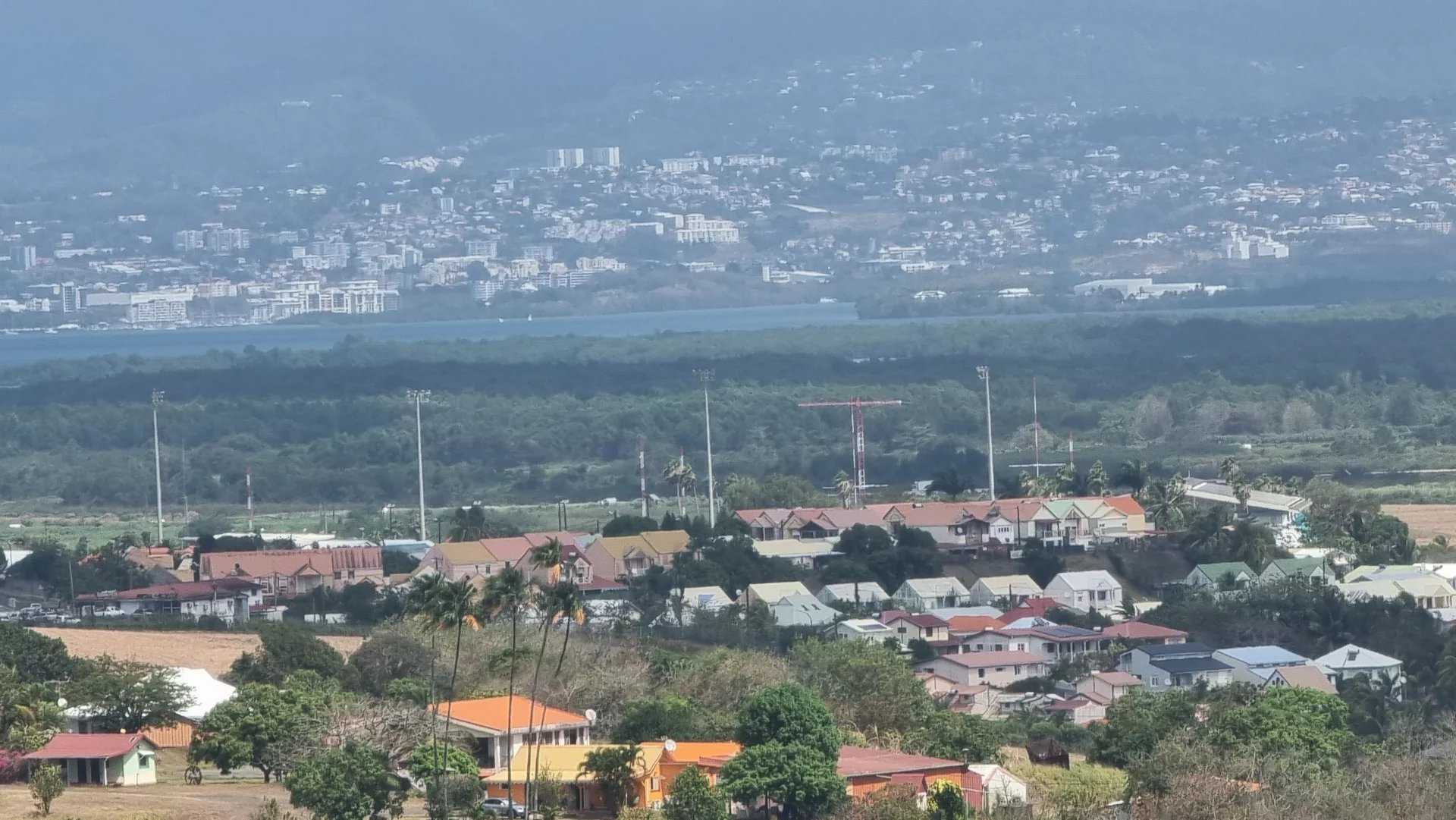 Земельные участки в Rivière-Salée, Martinique 12629138