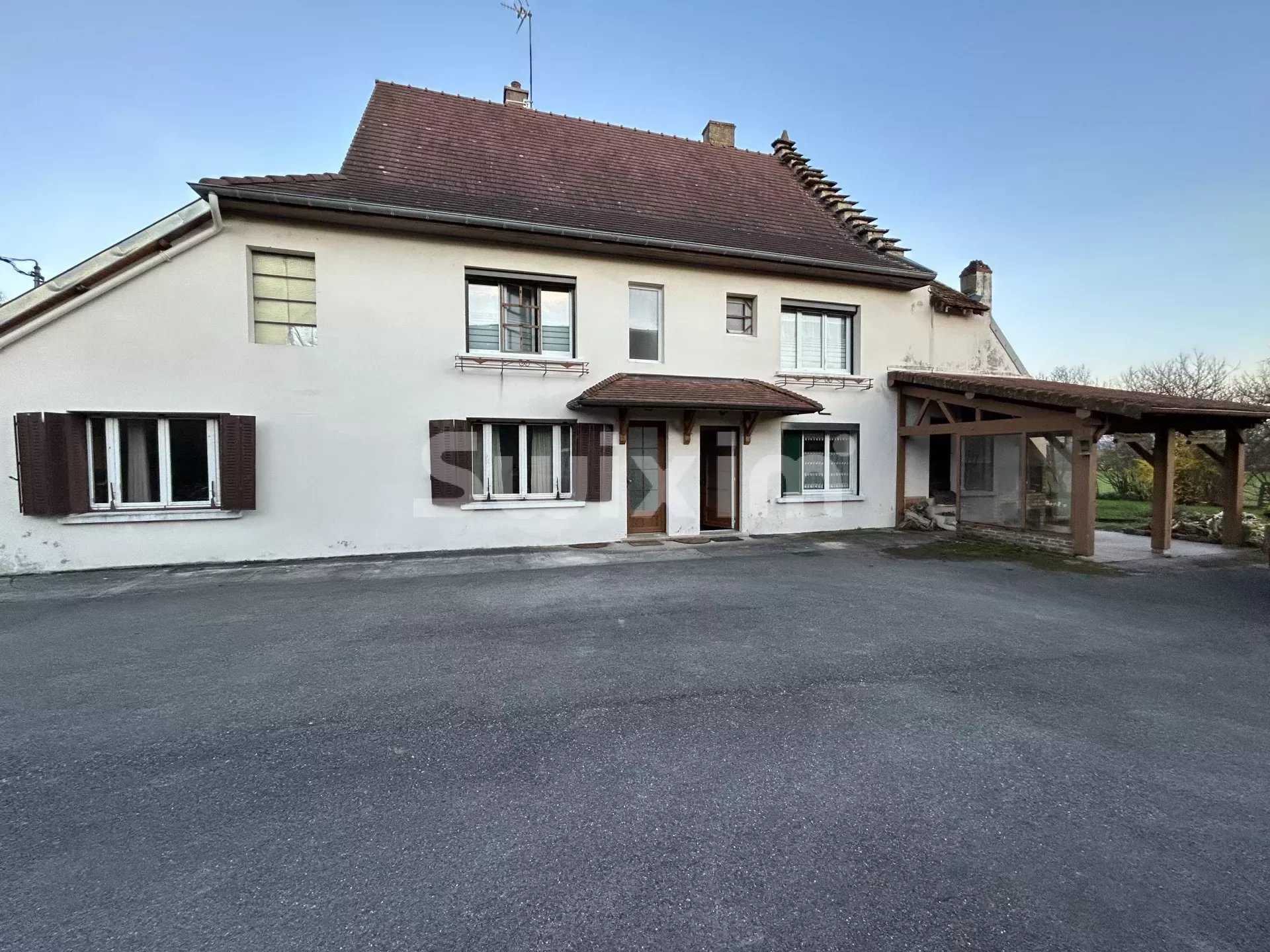σπίτι σε Bletterans, Bourgogne-Franche-Comte 12629191